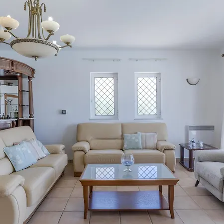 #416 Spacious Private Pool, Bbq & Parking Albufeira
