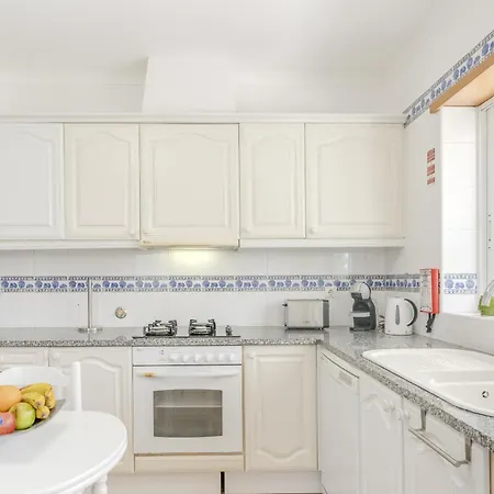 #416 Spacious Private Pool, Bbq & Parking Villa